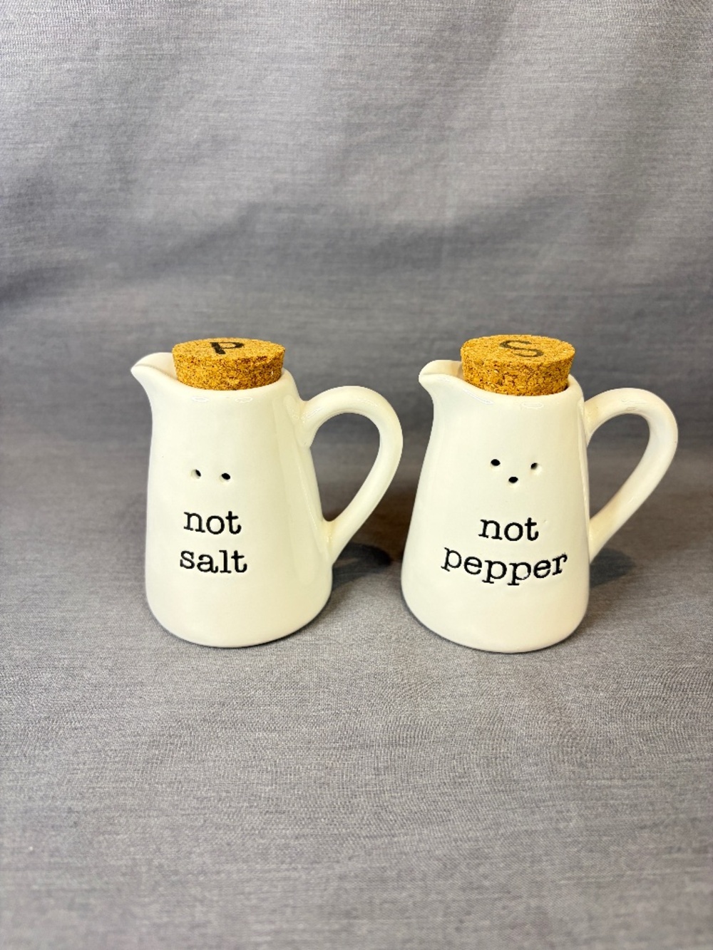 Mud Pie Ceramic Salt and Pepper Shakers Cork Lids